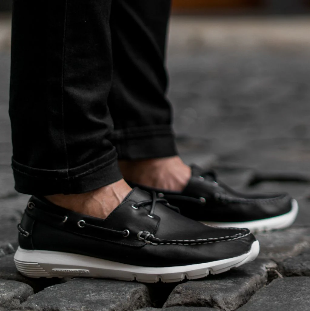[W] Handsewn Runner | Black - Image 5
