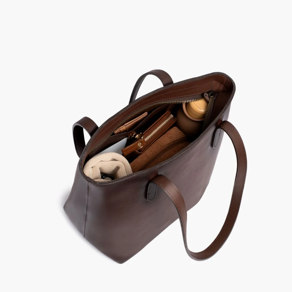 Everyday Tote | Old English (M) (Zipper) - Image 3